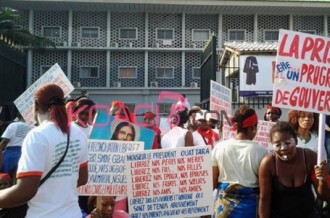 Côte dÂ’Ivoire : Des épouses de détenus de la crise post-électorale manifestent au Plateau 